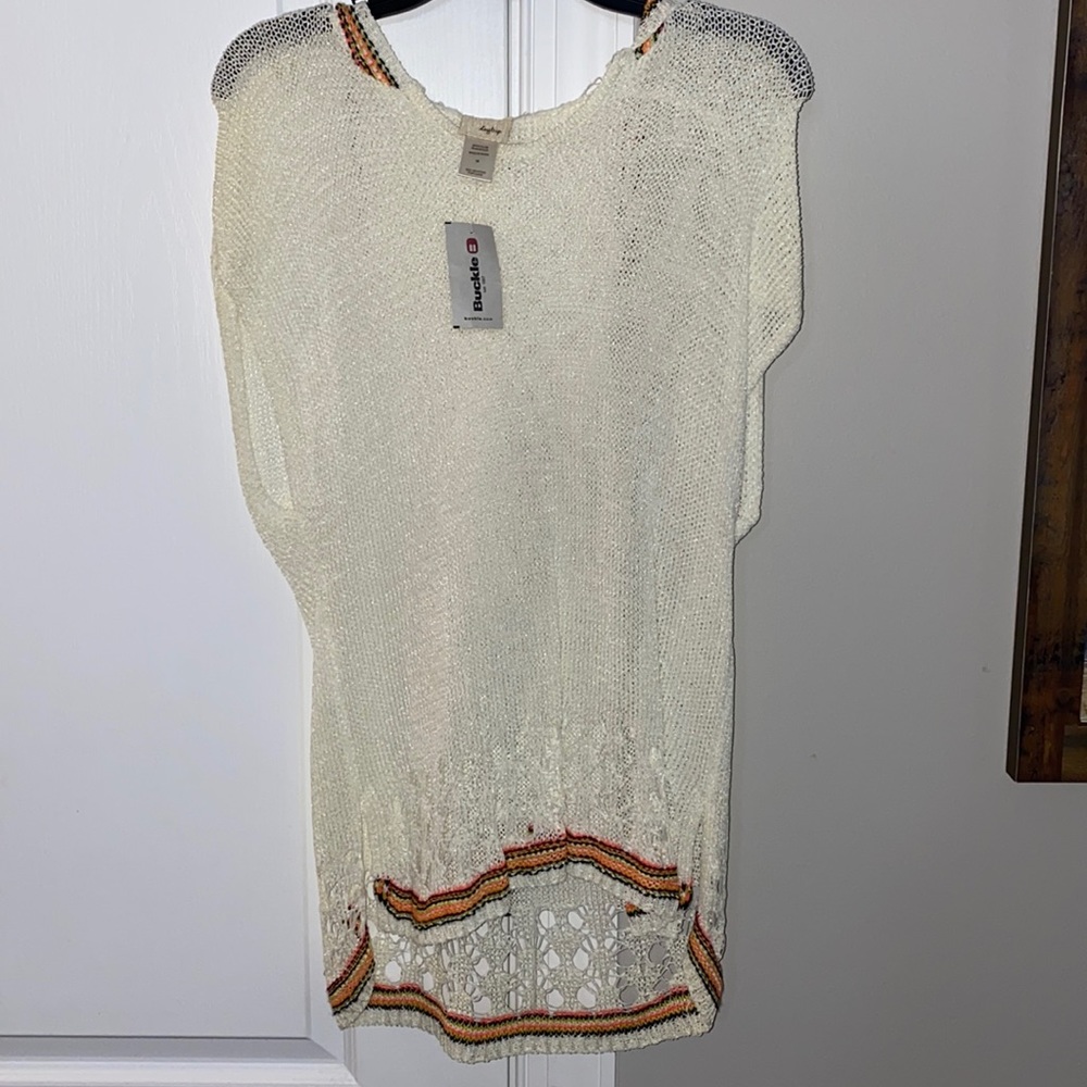 NWT Sleeveless sweater top with hood